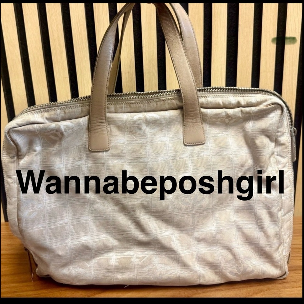 1/59 wins the LV bag! $25 Off $75! Must be used in that show! READ RULES! - Picture 5 of 16